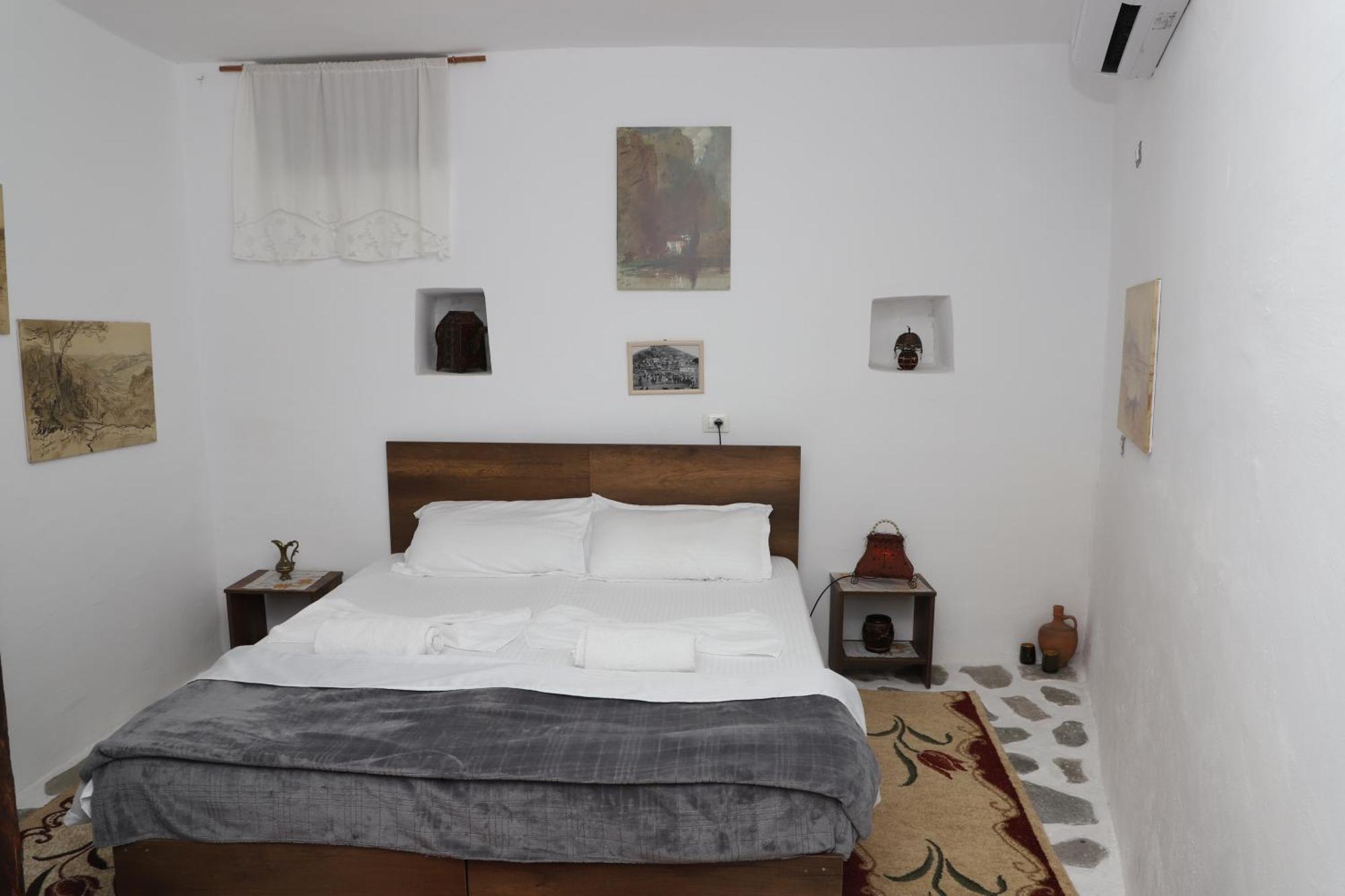Edward Lear Hotell Berat Exteriör bild